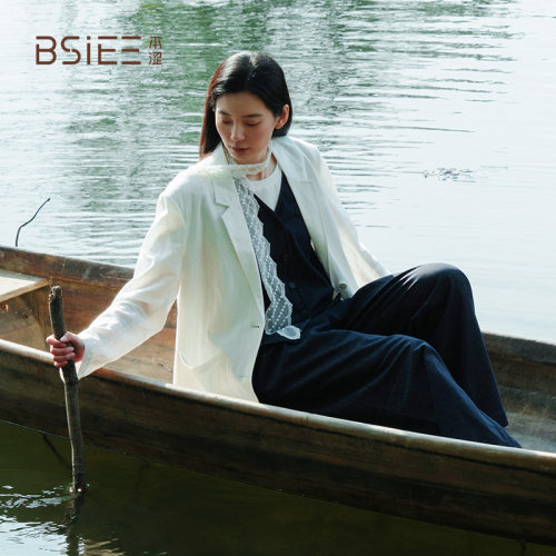 BSiEE本涩 简约时尚套装F2642D01