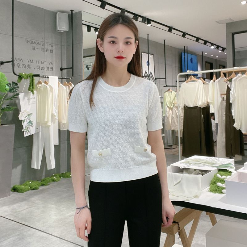 麦檬女士圆领简约休闲针织衫5E5231811