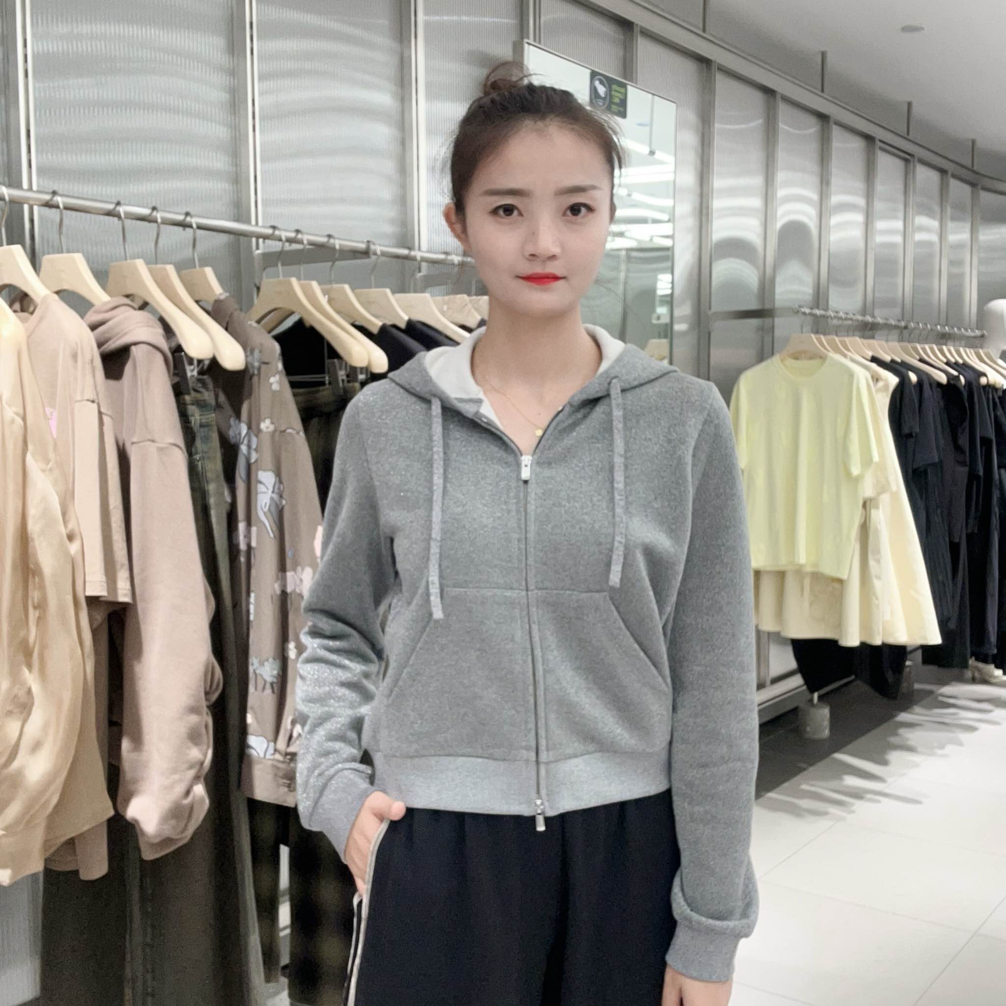 JNBY/江南布衣24秋新品卫衣开衫女细闪连帽5O9414570