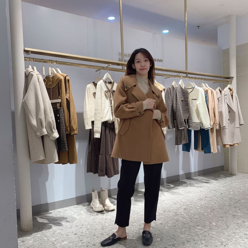 诗凡黎 女士翻领简约宽松羊毛大衣3DA470471