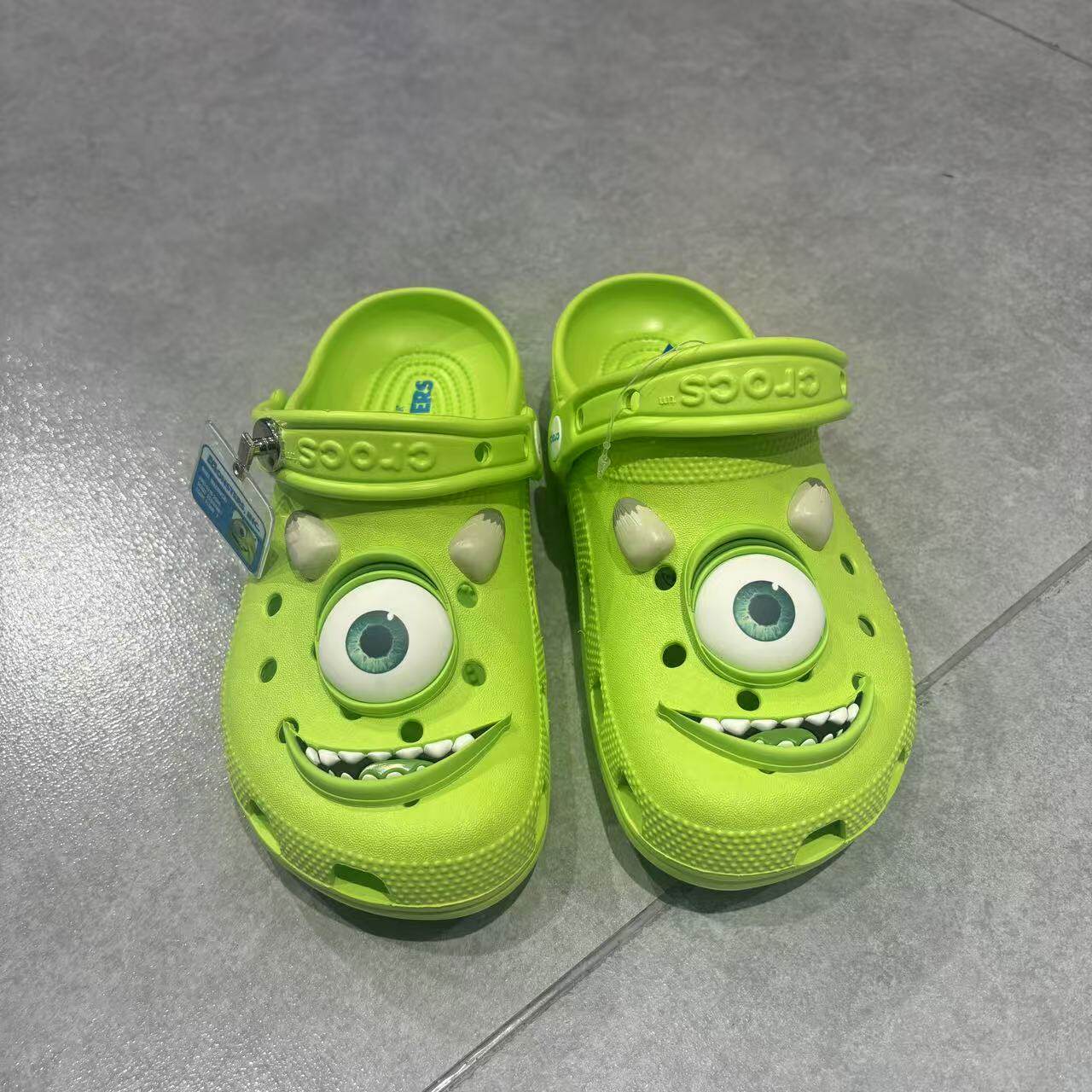 Crocs卡骆驰经典怪兽电力公司麦克尔Clog 彩色洞洞鞋
