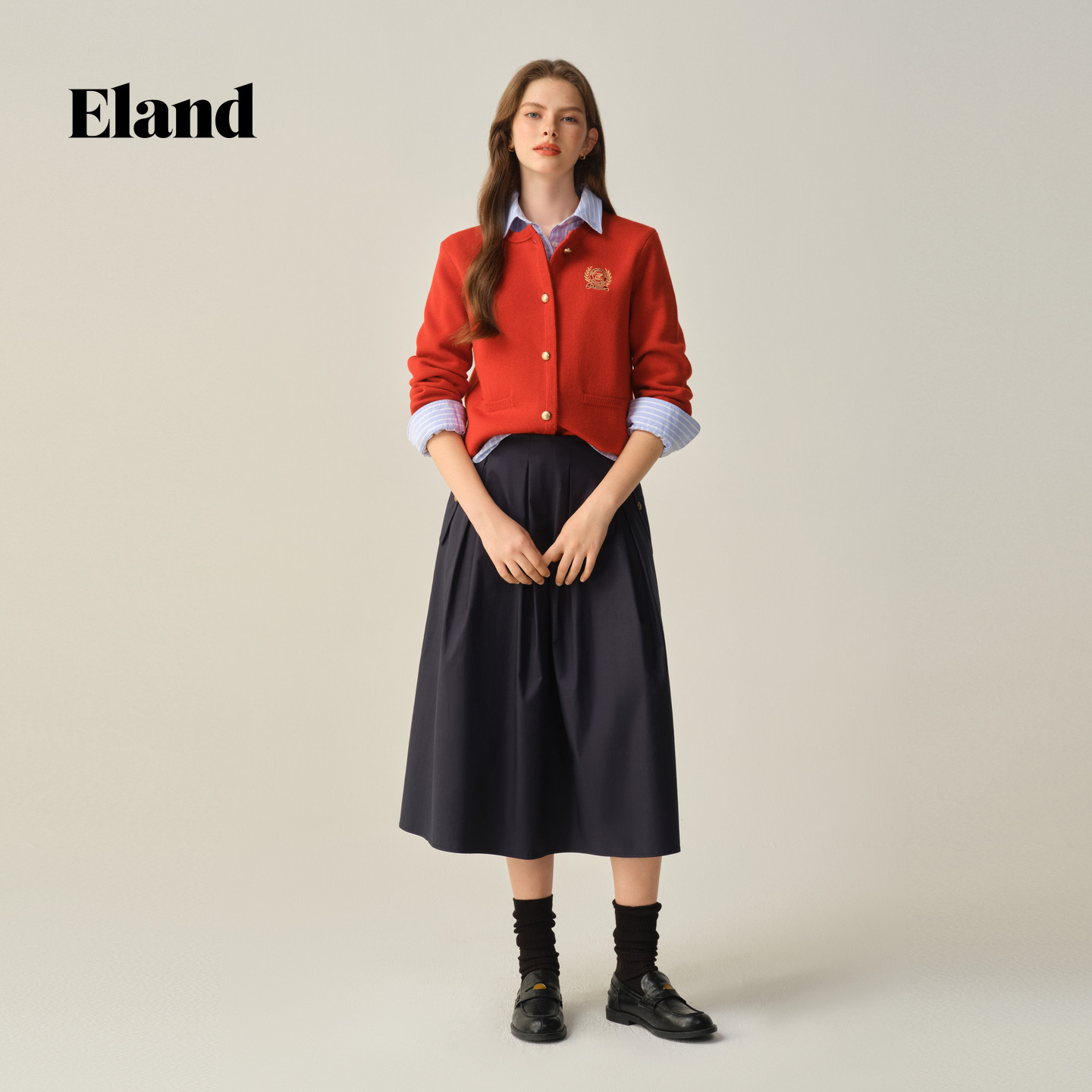 Eland针织衫女复古圆领刺绣单排扣开衫