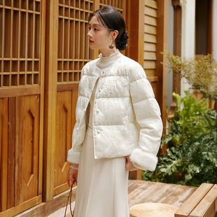 香影新中式轻薄白色羽绒服女90白鸭绒国风刺绣短外套