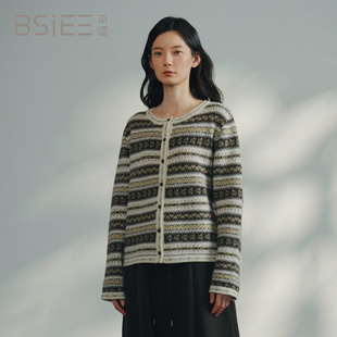 BSiEE本涩 时尚撞色复古圆领 短款长袖开衫