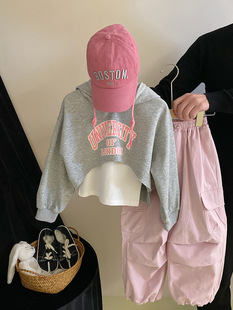 女童春装字母短款卫衣打底背心帽衫两件套春款2024新款洋气工装裤