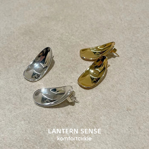 特价 LANTERN SENSE 金银豌豆水滴形片状耳环轻盈时髦日常