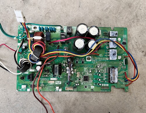 适用大金空调变频板3PCB1963-72外机板2P208511-3 RXG50JV2C
