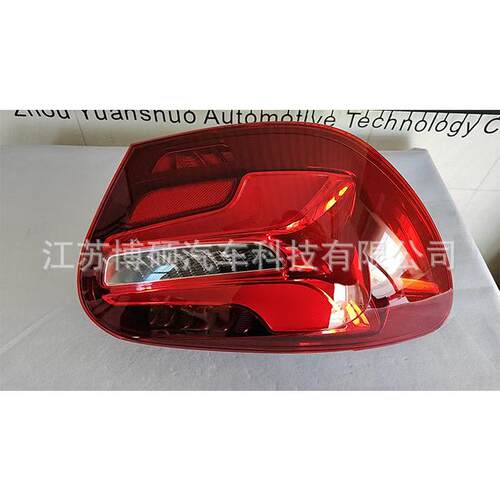 适用于奔驰A级/176新款 2016-2018弯灯L:1769065300 R:1769065400
