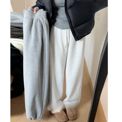 白灰色羊羔绒运动裤女秋冬季