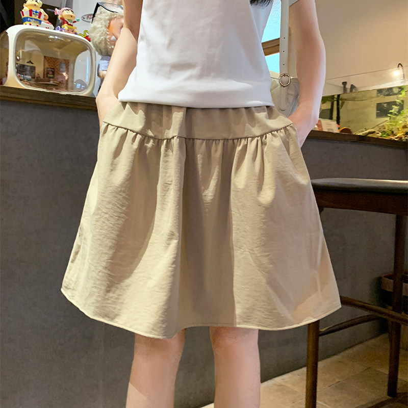 卡其色日系半身裙女2026夏季新款显瘦宽松休闲小个子运动松紧短裙