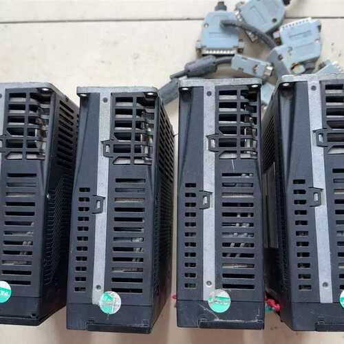 议价4台驱动器EPS- B2-0D75AA-A000-S