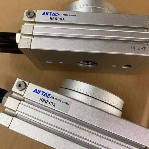 议价正品旋转气缸HRQ30A，12个，成色好