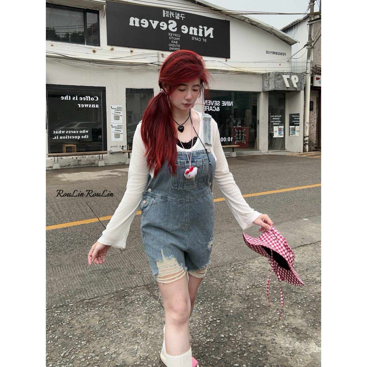 微胖mm大码流苏复古牛仔背带裤女高腰遮肉显瘦修身连体短裤设计感