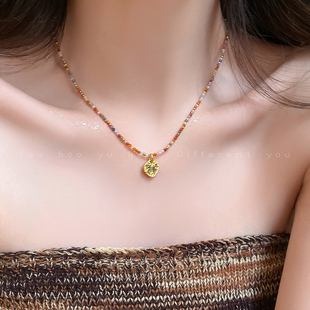 多巴胺彩色珐琅蝴蝶吊坠项链女轻奢高级感串珠锁骨链2026新款配饰