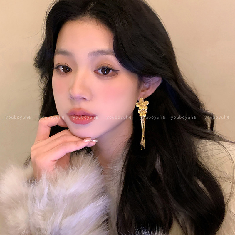 长款金色流苏花朵耳环女轻奢高级感显脸小耳饰品独特设计夸张耳钉