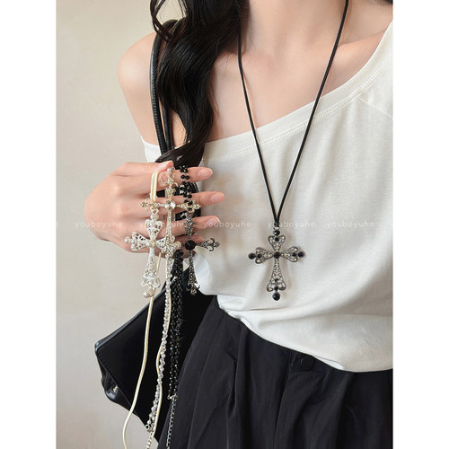水晶串珠十字架ins风挂脖卫衣链
