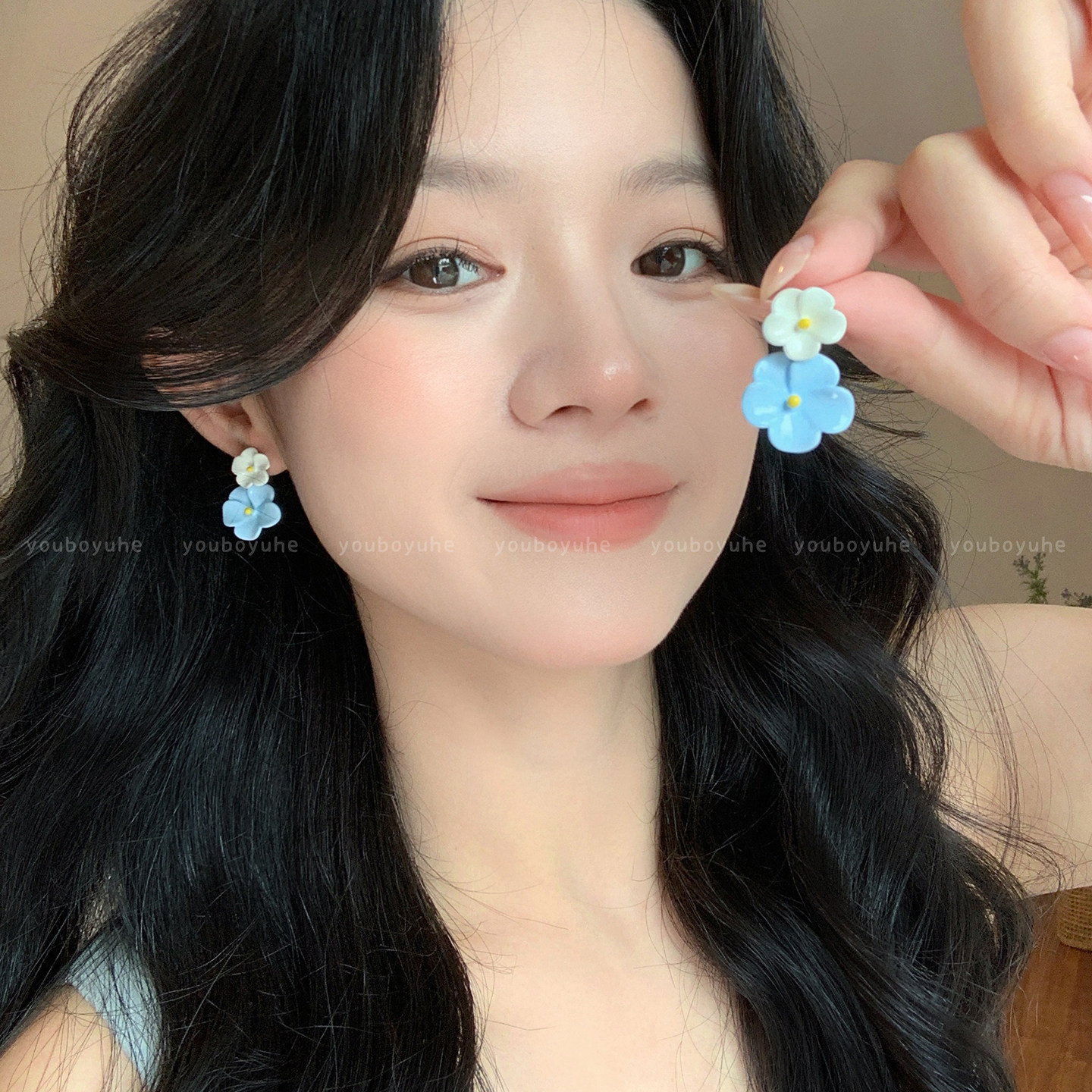 蓝白花町~撞色花朵耳钉女款小众设计高级感独特耳环夏日甜美耳饰