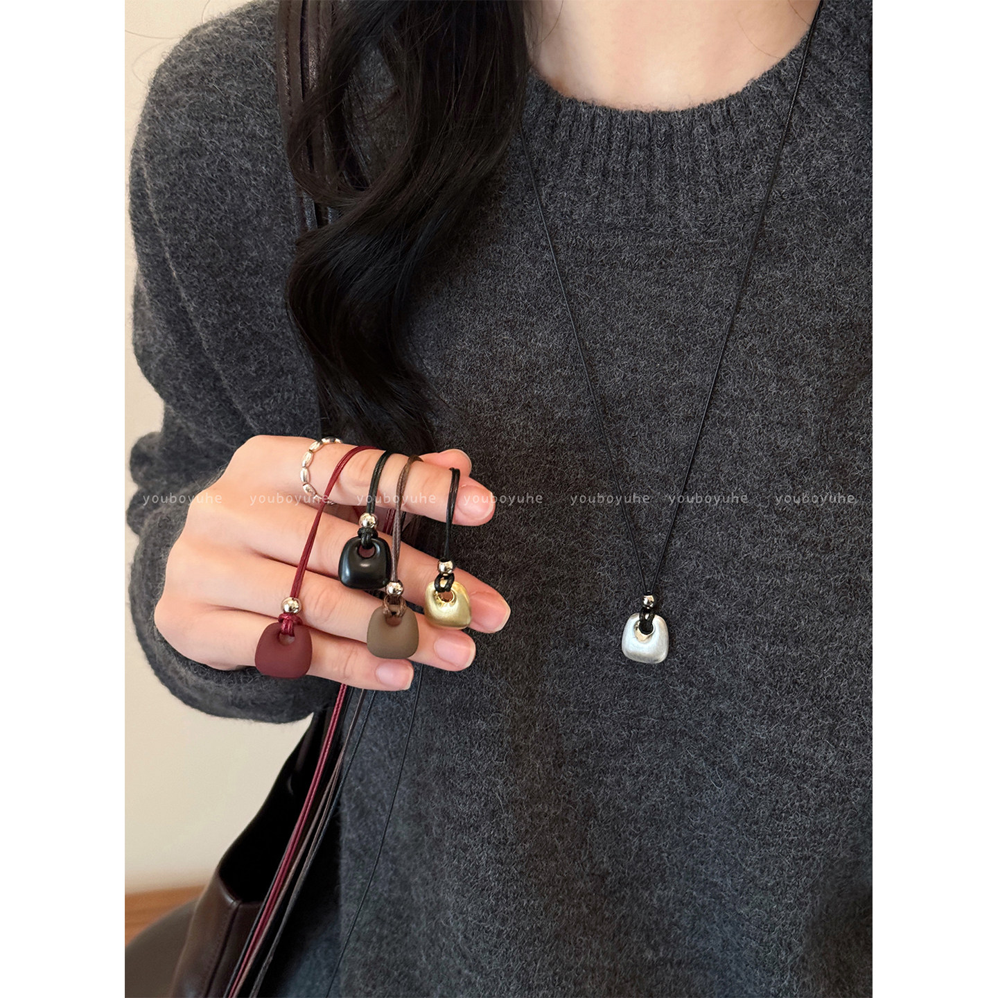 简约精致小包吊坠项链女款高级感轻奢挂绳毛衣链气质长款装饰配饰,饰品/流行首饰/时尚饰品新,项链,淘宝优惠券,粉丝福利购,淘宝优惠卷