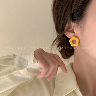 简约气质小清新适合夏天 黄色醋酸花朵耳环女森系时尚 耳钉耳饰品