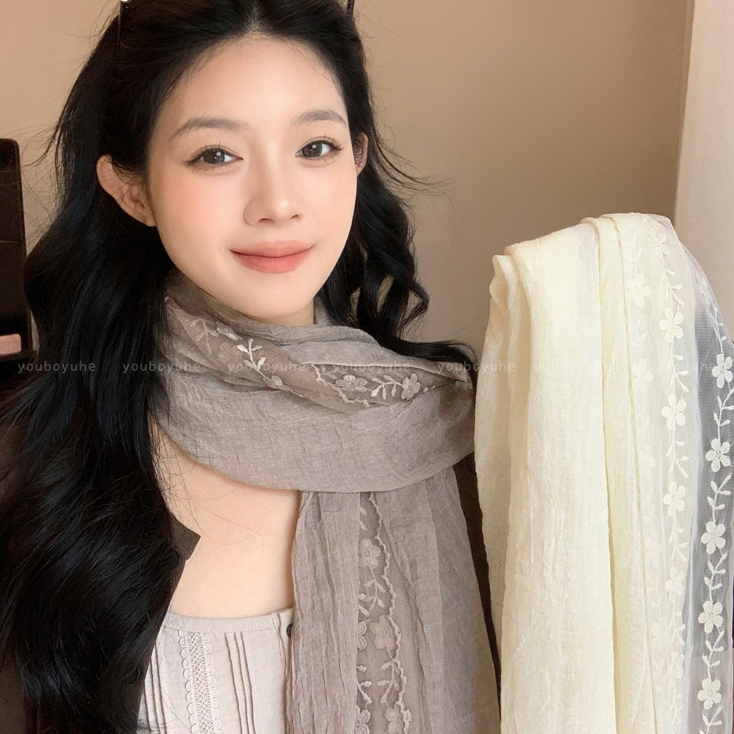 复古文艺温柔蕾丝花朵丝巾女2026新款民族风百搭围巾外搭披肩配饰