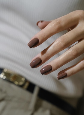 恰到好处的咖啡色 韩国进口Verygood甲油胶DB8