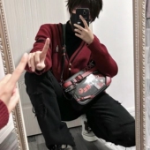 中小食量痛包斜挎链条二次元 学生中性日常运动双面痛单肩带扎板男