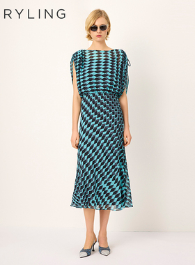 MARYLING玛俪琳2025夏季蓝黑菱形格一字领印花连衣裙A1FDW62240