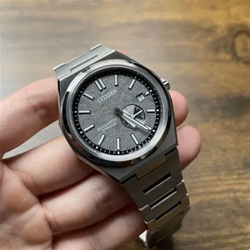 西铁城手表自动机械表钛合金