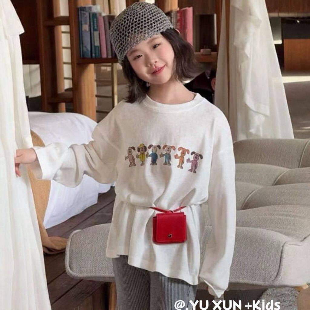 中小童洋气卡通狗狗印花长袖T恤春装新款男女童纯棉薄款内搭上衣