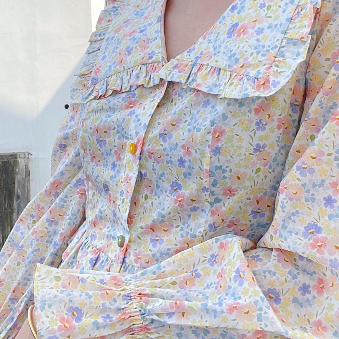 100s长绒棉轻薄全棉服装裙子花卉水彩手绘印花布料面料满园春色1