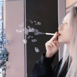 搞怪香烟泡泡机烟盒泡泡套装成年人发泄解压神器烟盒整蛊塑料玩具