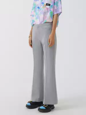 The short legs selected by DNT Han Huohuo trousers are also high and the upper body is 10cm.