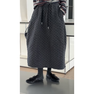 秒发96616诗歌兰2025冬季款时髦百搭黑色高腰显瘦直筒休闲裙女