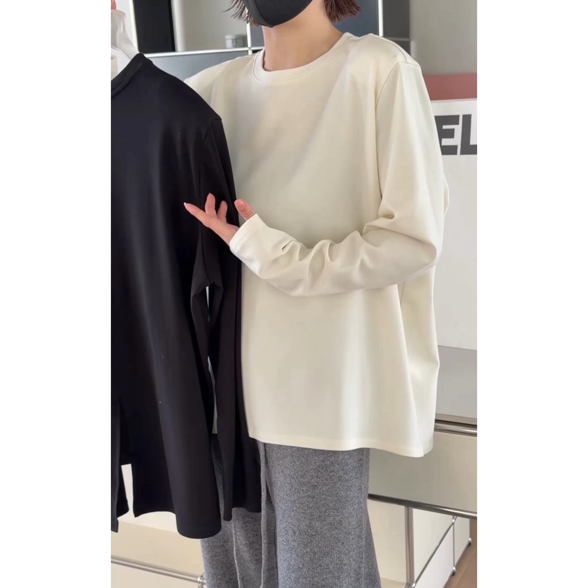 秒发诗歌兰58500极简休闲舒适垫肩T恤磨毛开衩打底衫女2025冬季新