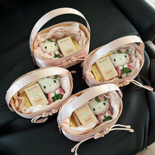 伴手礼女伴娘结婚婚礼送宾客女神节实用礼品新中式高级感礼盒礼袋