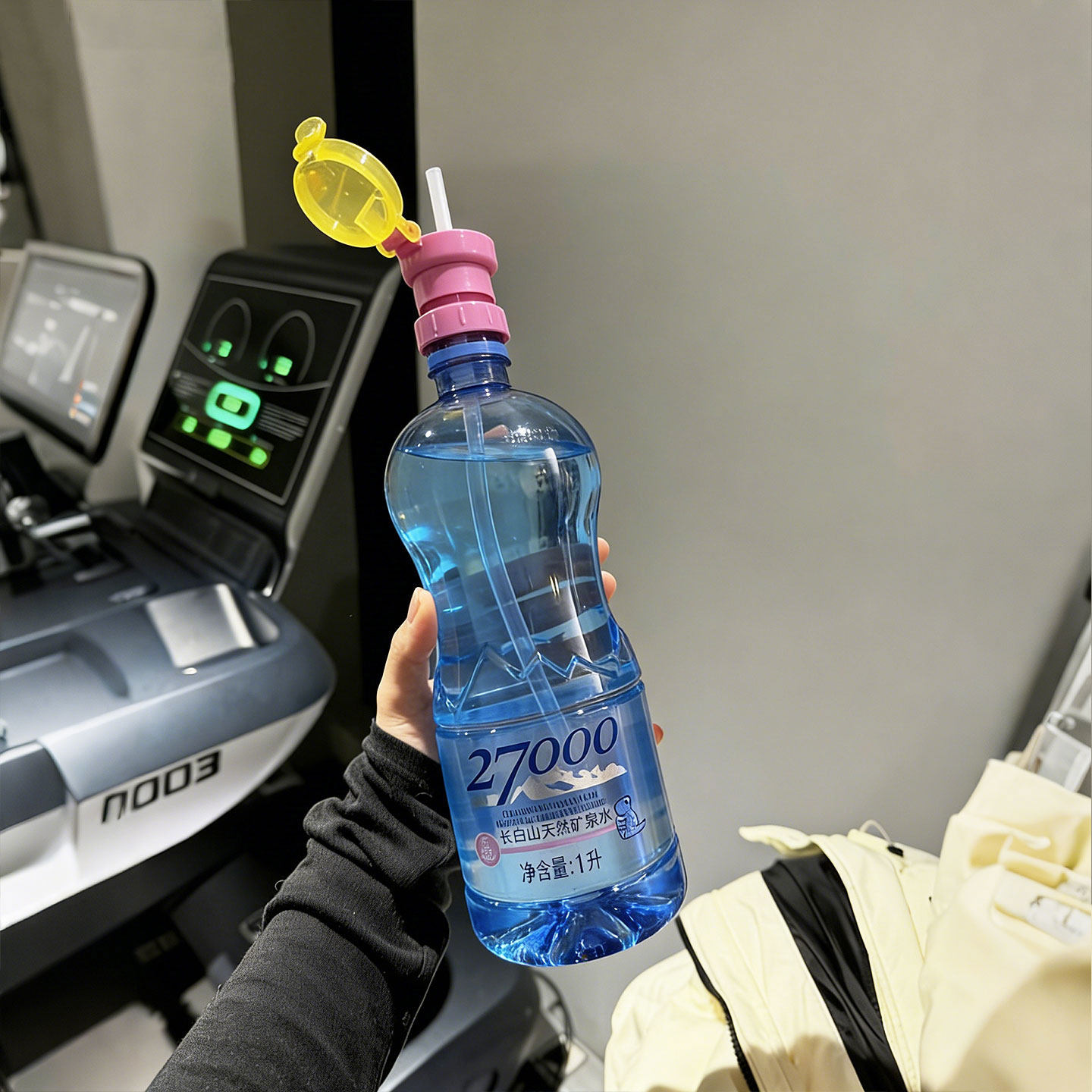 【健身好物】赵露思同款吸管矿泉水运动户外耐用水杯吸管大容量