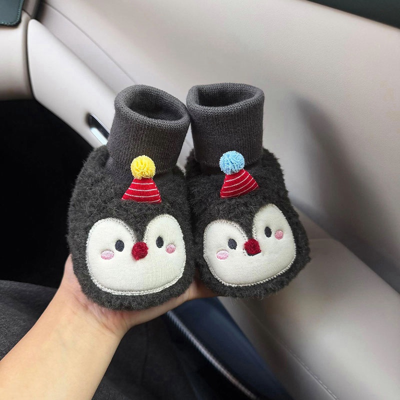 这双企鹅小棉鞋实在太可爱了吧！