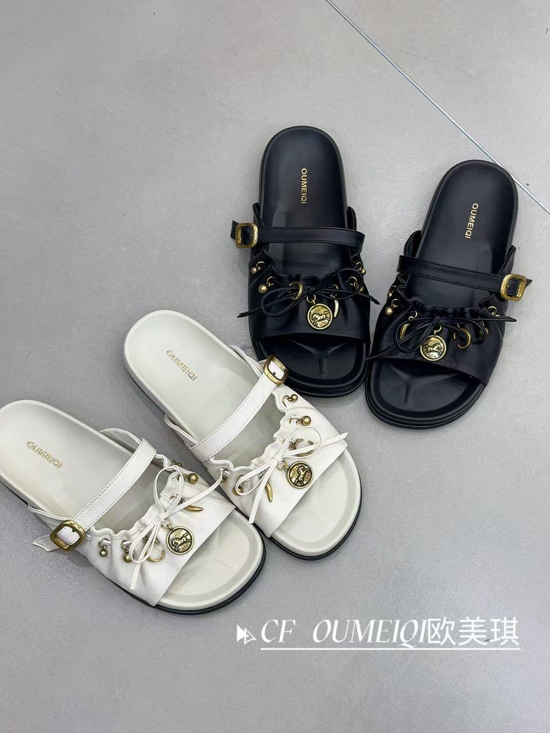 2026新款法式水钻蝴蝶结一字拖鞋仙女风配裙子羊皮平底凉拖鞋女
