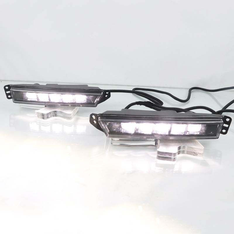 适用于20款本田冠道原厂款流光三色专用日行灯 日间行车灯改装