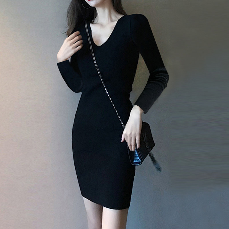 针织吊带连衣裙女冬中长款修身背心裙小个子长袖打底包臀裙春秋厚