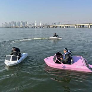 水上卡丁船电动小快艇成人高速迷你双人摩托艇喷射卡丁船