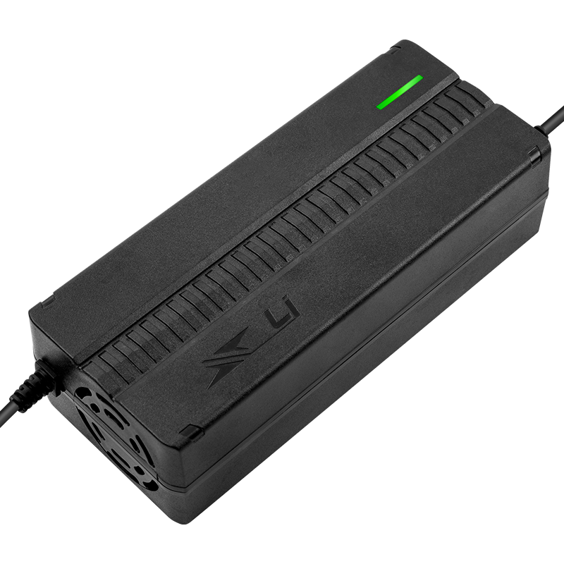 適用小牛G0F0鋰離子電動(dòng)車充電器48伏G1G2GOVA鋰電池電瓶54.6V5