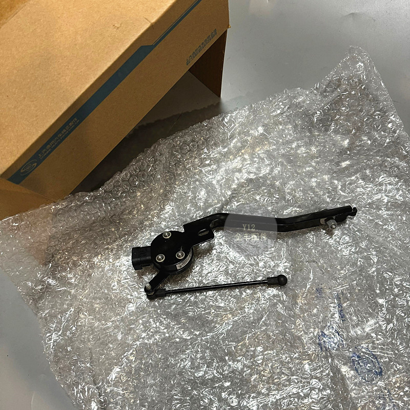 凯迪拉克XTS/ATSL大灯垂直高度传感器 CT6/XT5/4原厂车身高度水平