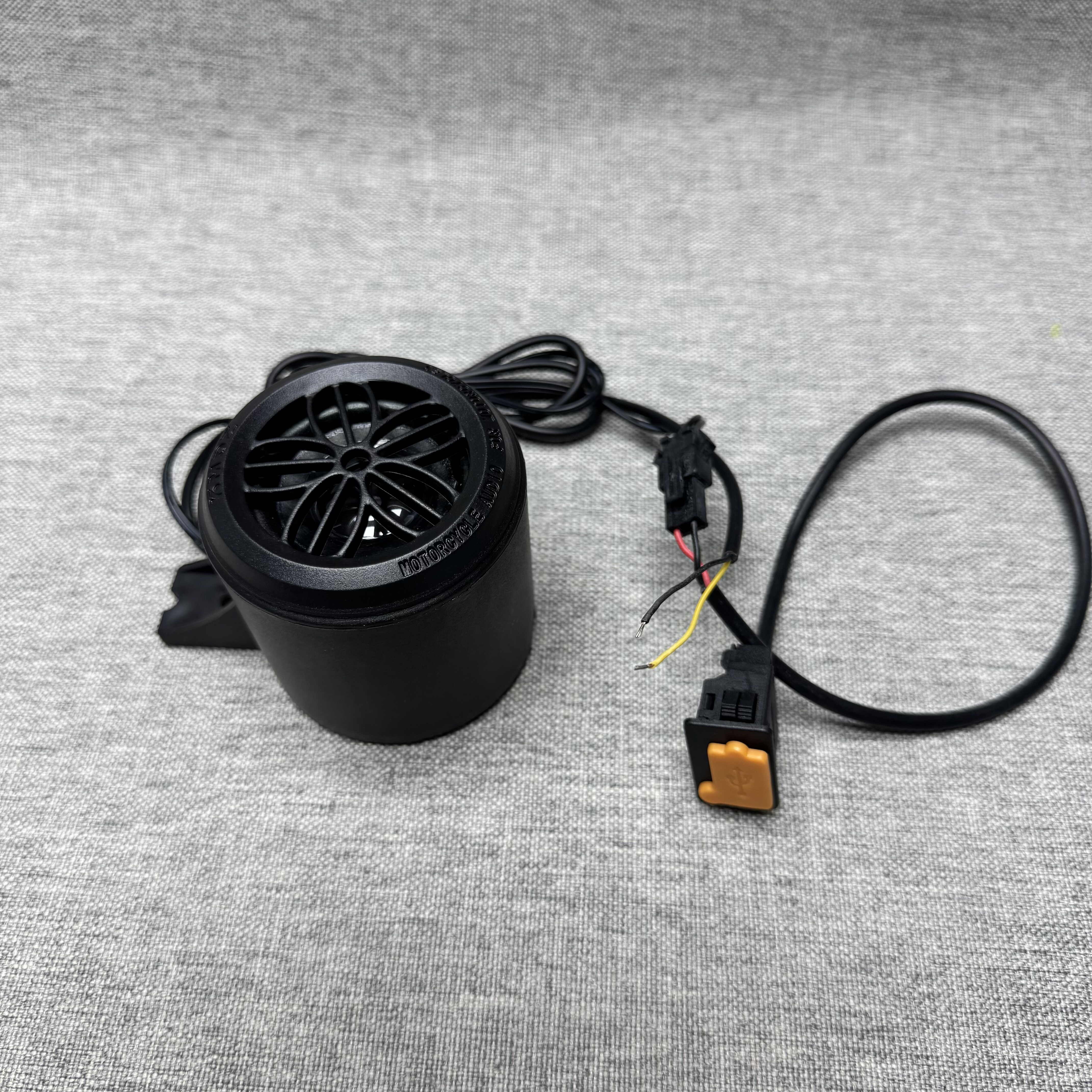 22年 电动车蓝牙音响低音炮摩托车音响改装配件12V-80V车载音响