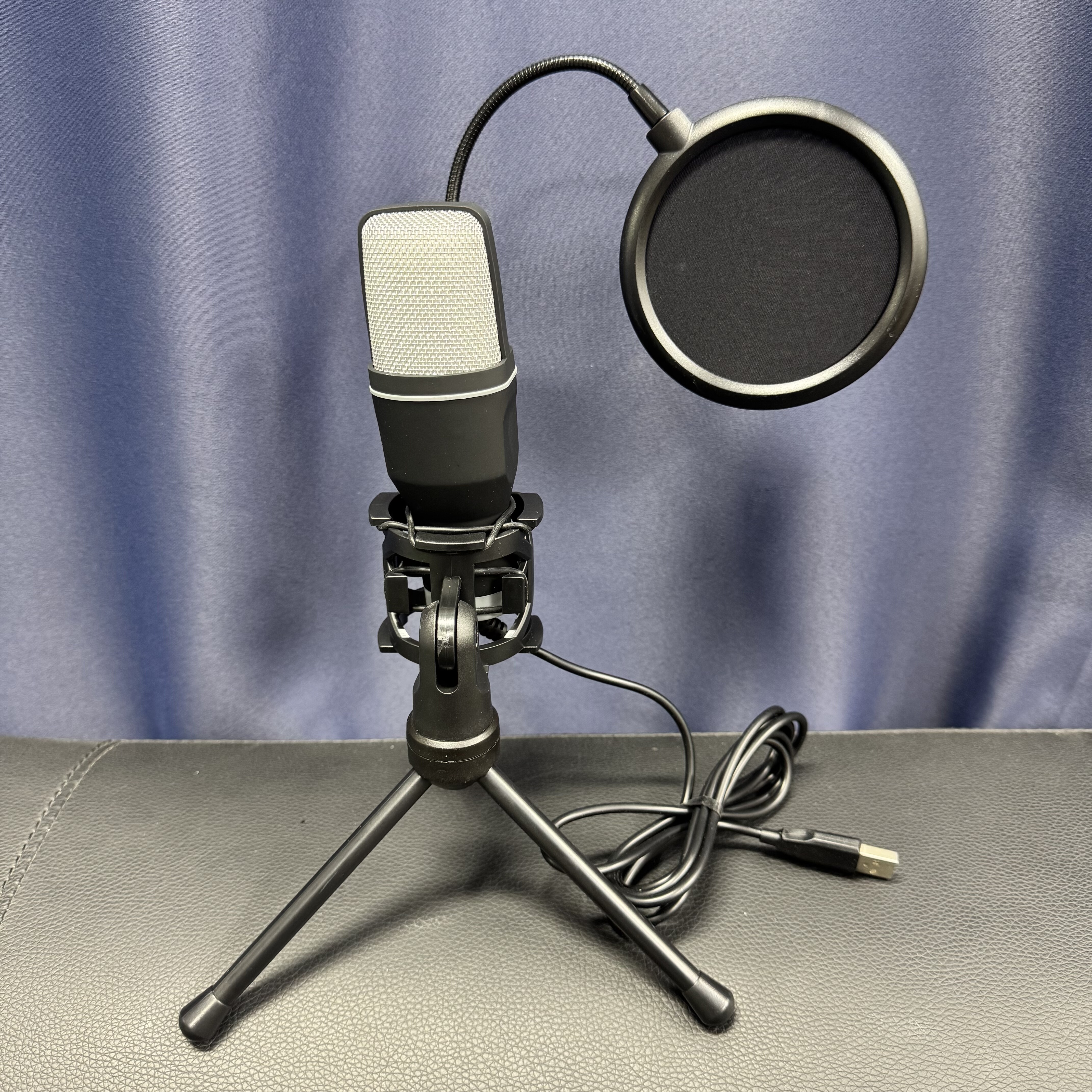 电脑USB游戏会议网课通话麦克风 RGB七彩发光游戏麦克风