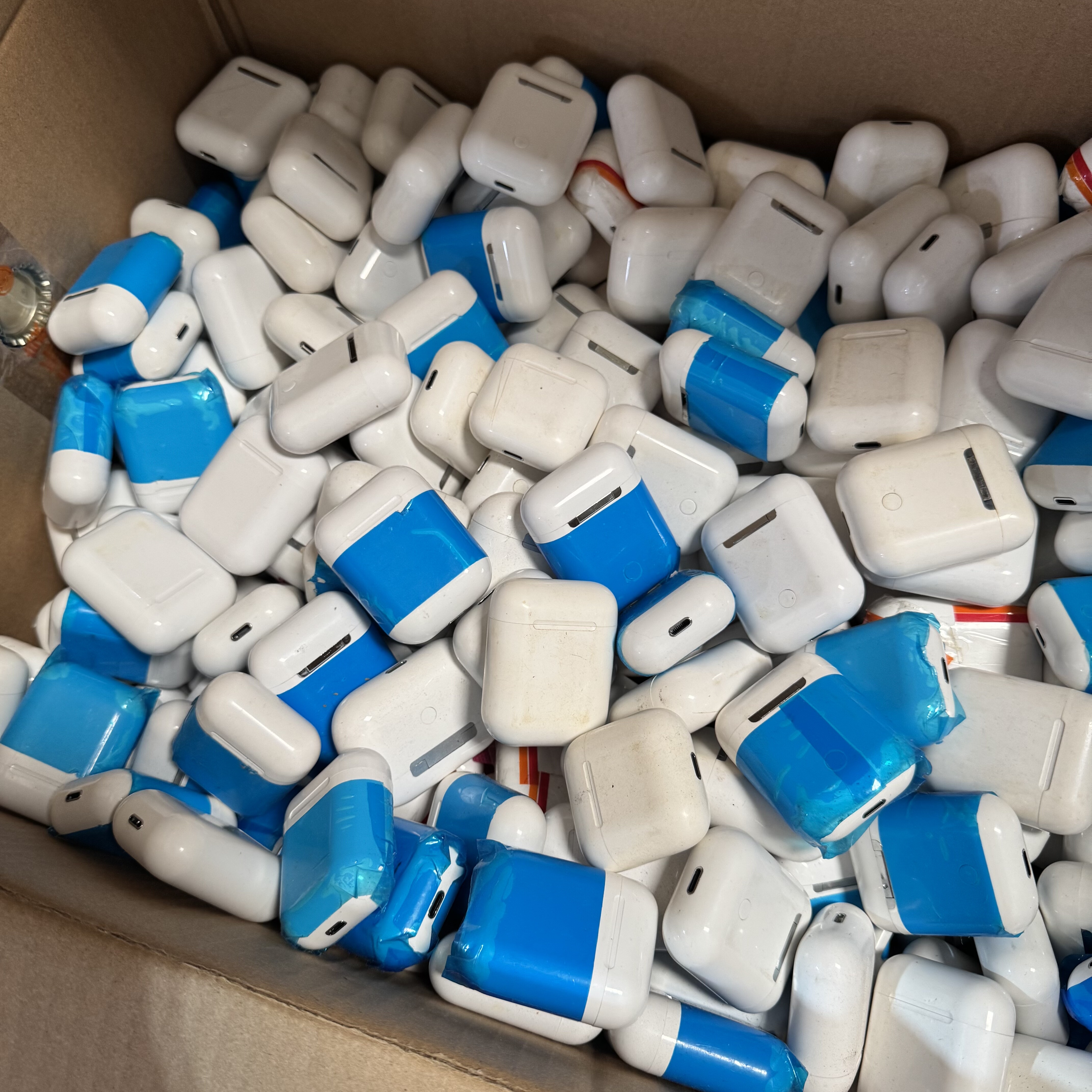 库存TWS蓝牙耳机 默认坏DIY研究 随机发