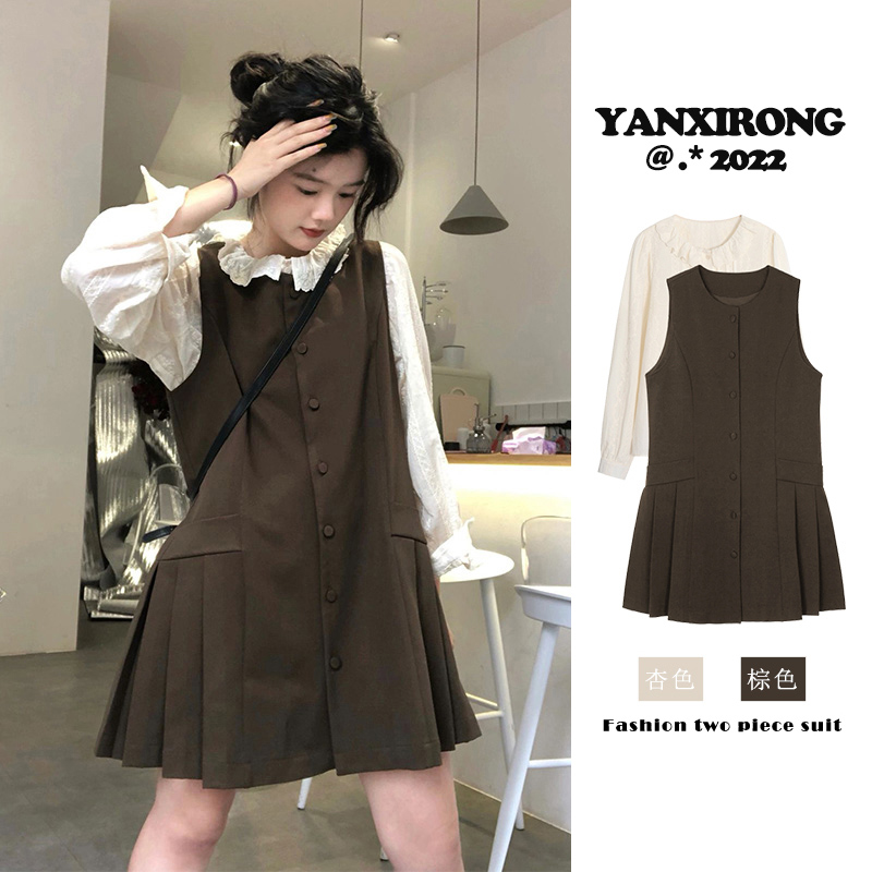 甜美娃娃领刺绣打底衫背心连衣裙