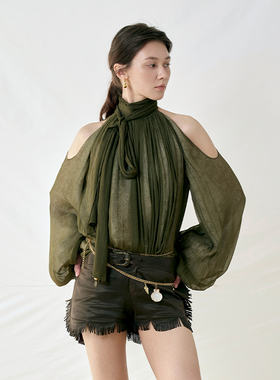 【Cello Sonata】hug 2025绿色绑带露肩飘带褶皱上衣人丝长袖衬衫
