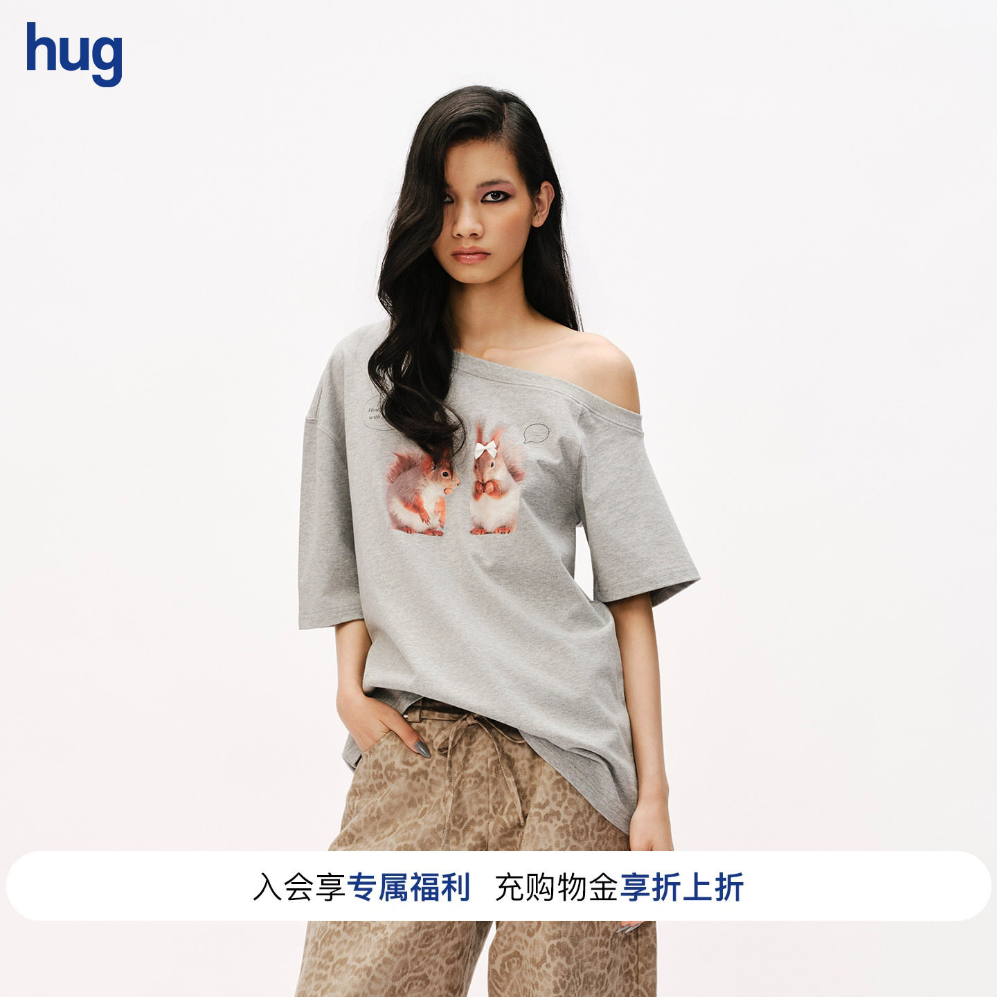 灰色松鼠印花斜肩短袖T恤图片