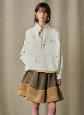 【MARCHEN】hug2025新保暖毛绒上衣落雪刺绣羊毛叠穿无袖马甲